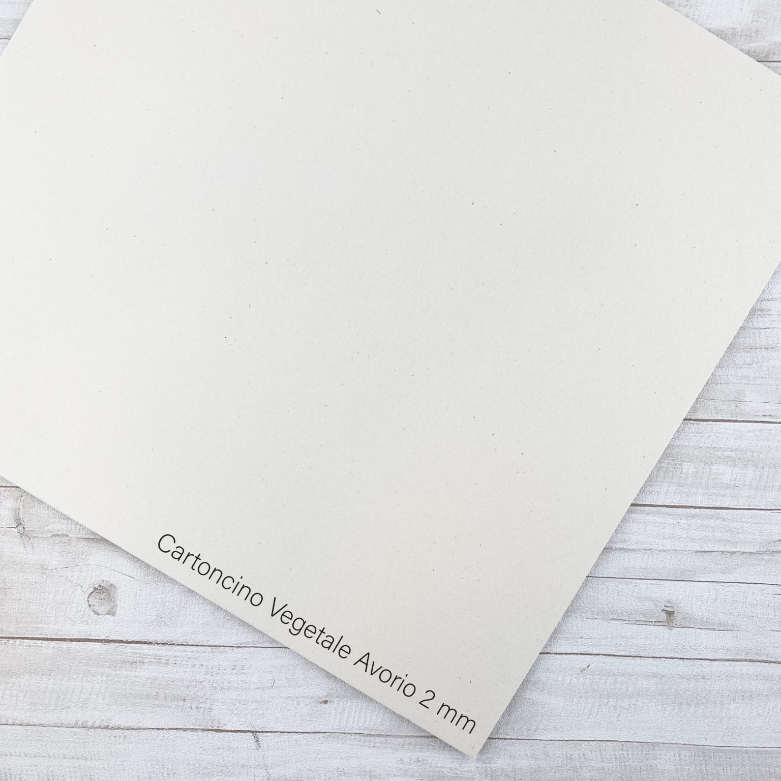 Cartoncino Vegetale Avorio 2 mm – Formato 30,5 x 31,5
